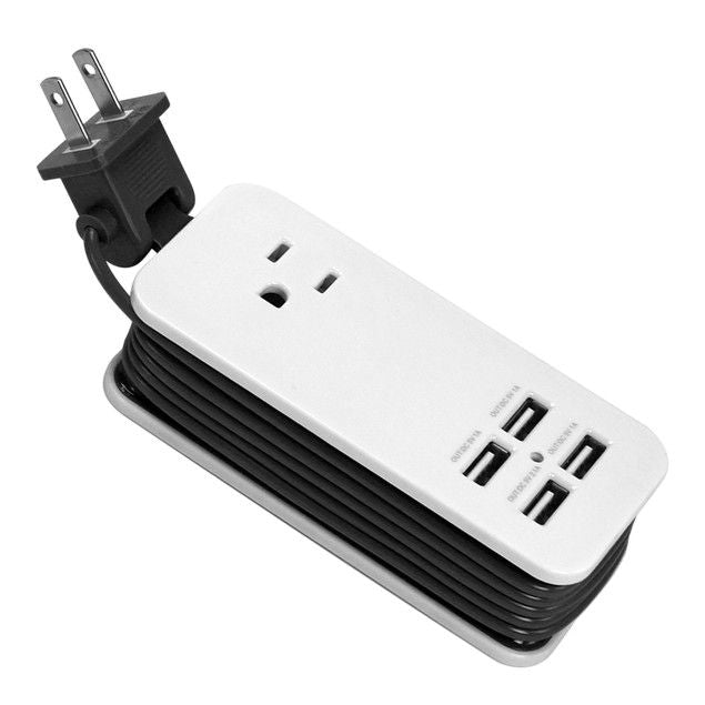 4 Port USB og Universal Outlet Ladestasjon