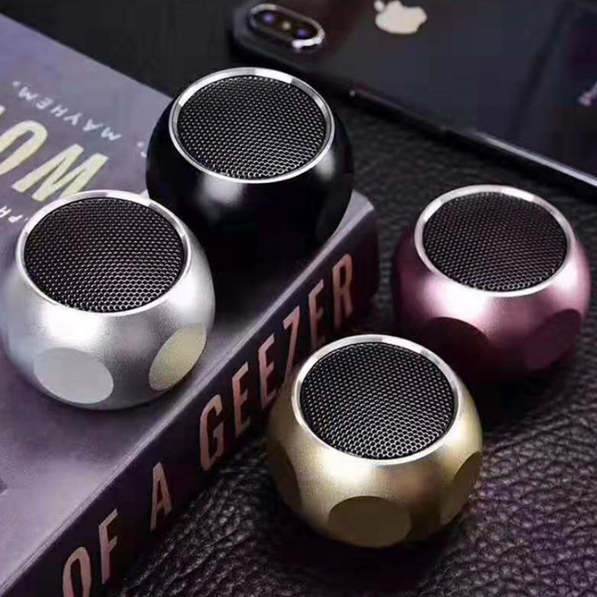 Cutie Pie Mini Speakers in 4 colori